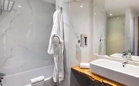 Mercure Brignoles Golf De Barbaroux & Spa