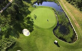 Mercure Brignoles Golf De Barbaroux & Spa